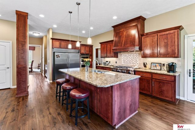 2035 S 181st Circle, Omaha, NE 68130