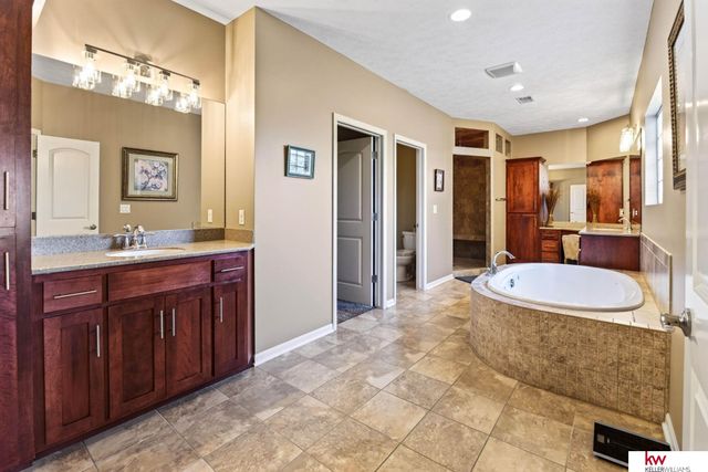 2035 S 181st Circle, Omaha, NE 68130
