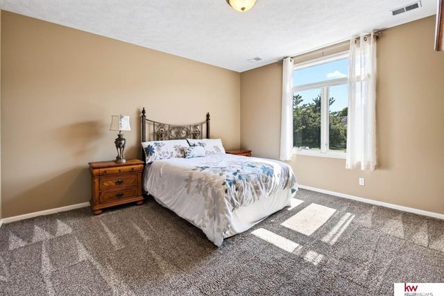 2035 S 181st Circle, Omaha, NE 68130