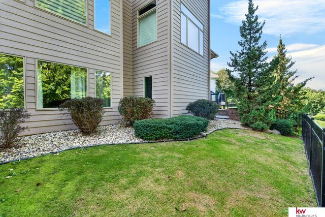 2035 S 181st Circle, Omaha, NE 68130