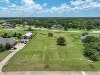 1321 Shadow Lakes Drive, Wills Point, TX 75169