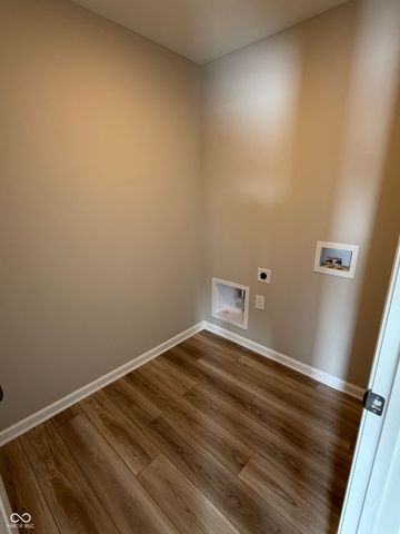 1087 Lake Court, Shirley, IN 47384