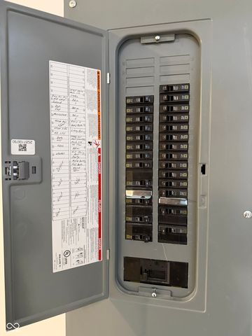 1087 Lake Court, Shirley, IN 47384