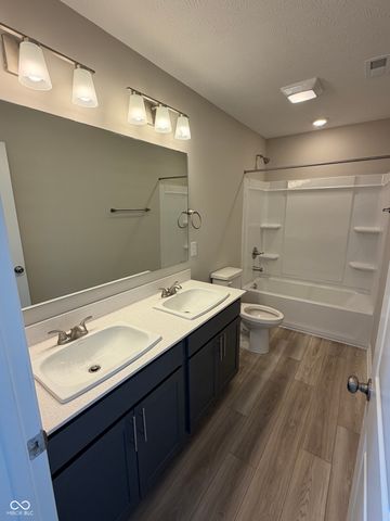 1087 Lake Court, Shirley, IN 47384