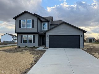 1087 Lake Court, Shirley, IN 47384