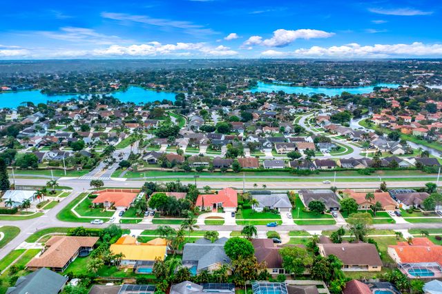 1637 Farmington Circle, Wellington, FL 33414