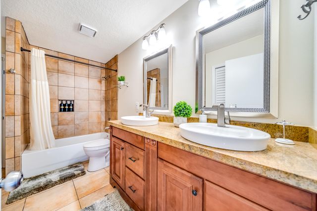 1637 Farmington Circle, Wellington, FL 33414