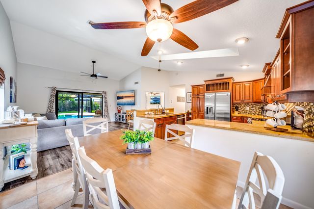 1637 Farmington Circle, Wellington, FL 33414