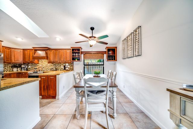 1637 Farmington Circle, Wellington, FL 33414