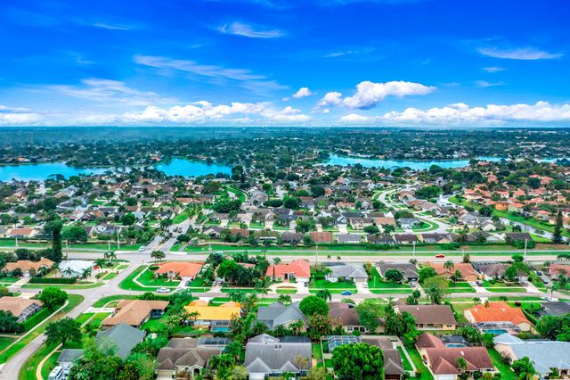 1637 Farmington Circle, Wellington, FL 33414