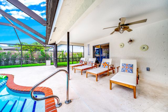 1637 Farmington Circle, Wellington, FL 33414