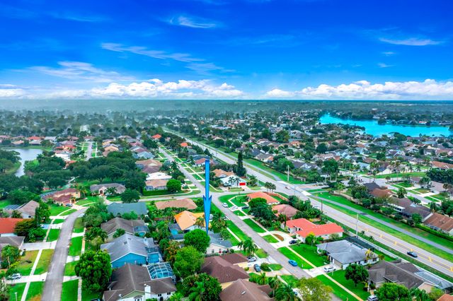 1637 Farmington Circle, Wellington, FL 33414