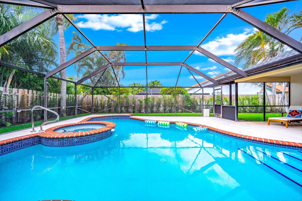 1637 Farmington Circle, Wellington, FL 33414