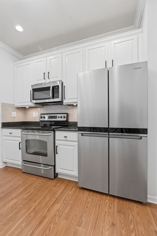 426 Lazy Creek Ln, Nashville, TN 37211