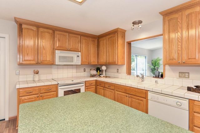 12210 Irish Ct, Jackson, CA 95642