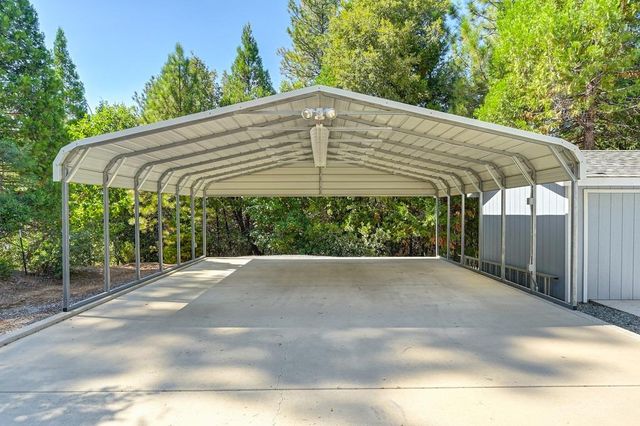 12210 Irish Ct, Jackson, CA 95642