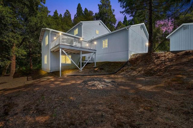 12210 Irish Ct, Jackson, CA 95642