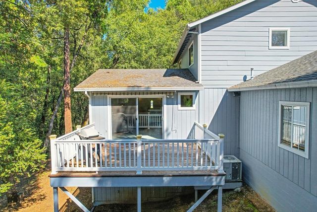 12210 Irish Ct, Jackson, CA 95642