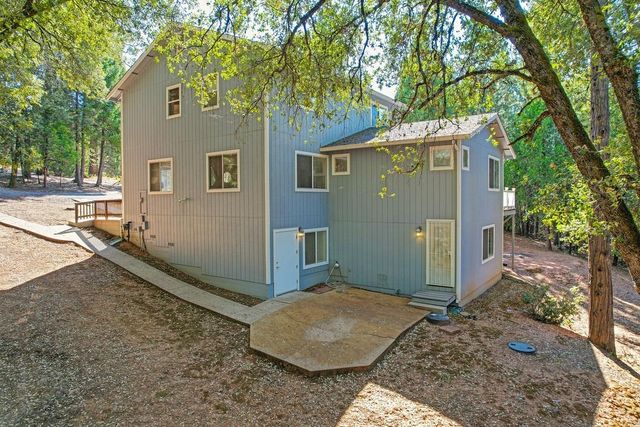 12210 Irish Ct, Jackson, CA 95642