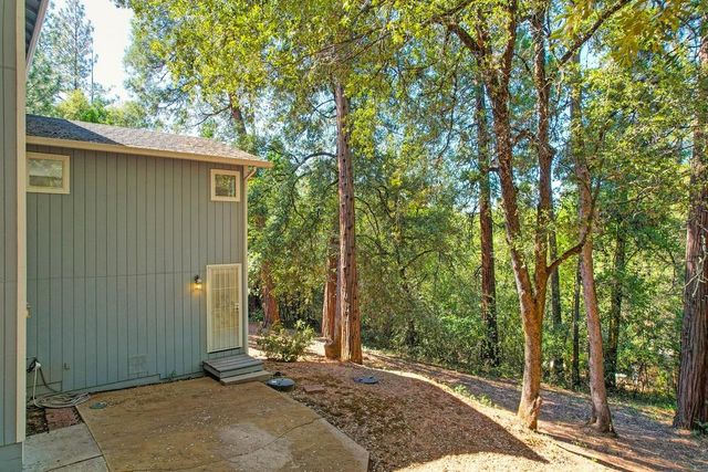 12210 Irish Ct, Jackson, CA 95642