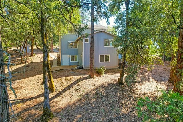 12210 Irish Ct, Jackson, CA 95642