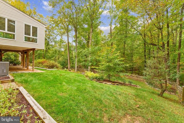 9211 BEACHWAY LN, Springfield, VA 22153