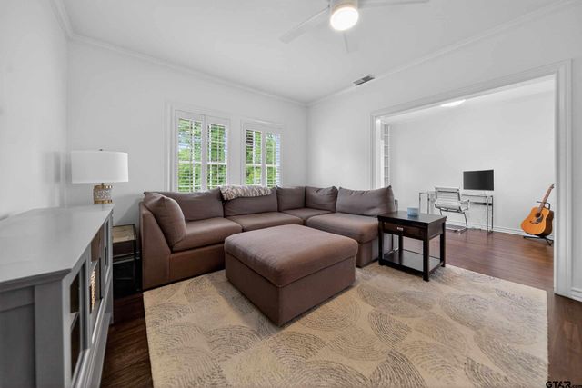 1521 S Chilton Avenue, Tyler, TX 75701