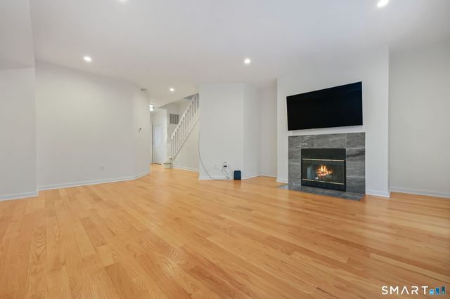 132 Hope Street C, Stamford, CT 06906