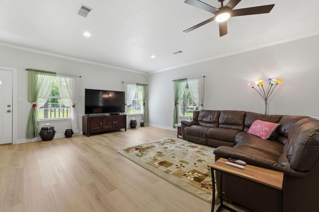 17232 Bent Pine Drive, Conroe, TX 77302