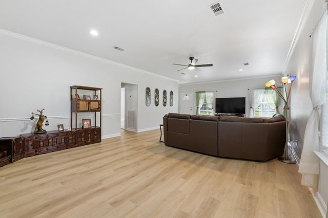 17232 Bent Pine Drive, Conroe, TX 77302