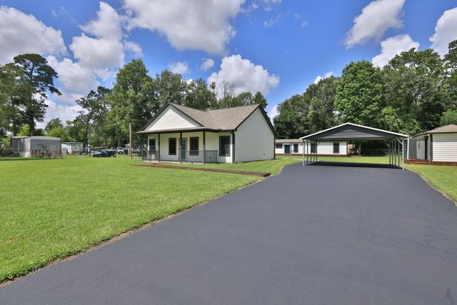 17232 Bent Pine Drive, Conroe, TX 77302