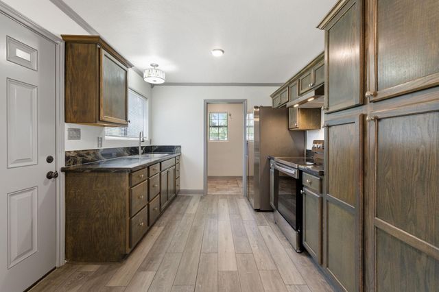 17232 Bent Pine Drive, Conroe, TX 77302