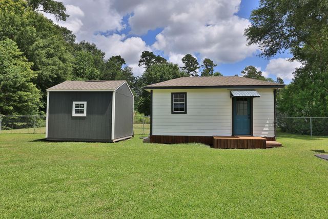 17232 Bent Pine Drive, Conroe, TX 77302