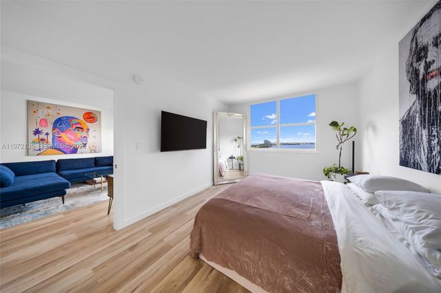 300 Bayview Dr 1614, Sunny Isles Beach, FL 33160