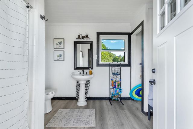 413 County Road 410, Buckholts, TX 76518