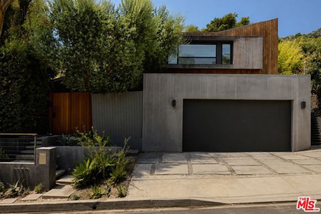 8970 Wonderland Park Avenue, Los Angeles, CA 90046