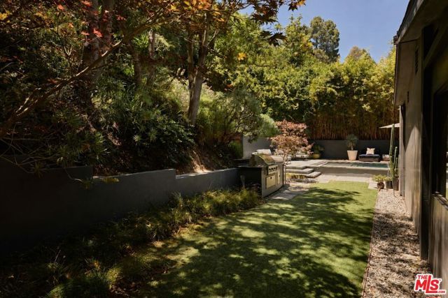 8970 Wonderland Park Avenue, Los Angeles, CA 90046