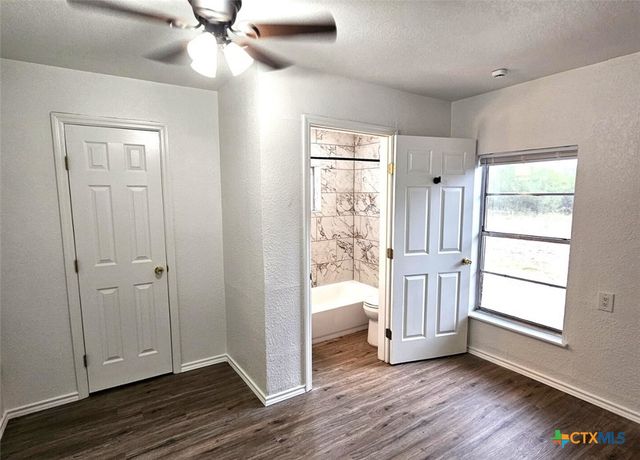 105 Santa Clara Street, Cibolo, TX 78108