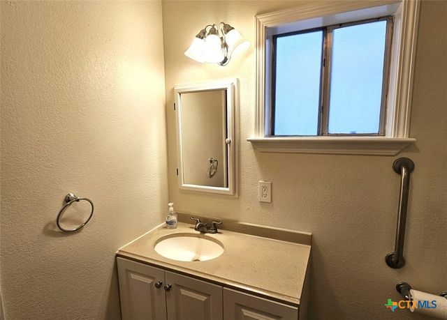 105 Santa Clara Street, Cibolo, TX 78108