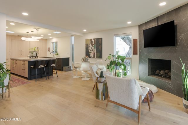 8749 E VIA DE DORADO --, Scottsdale, AZ 85258