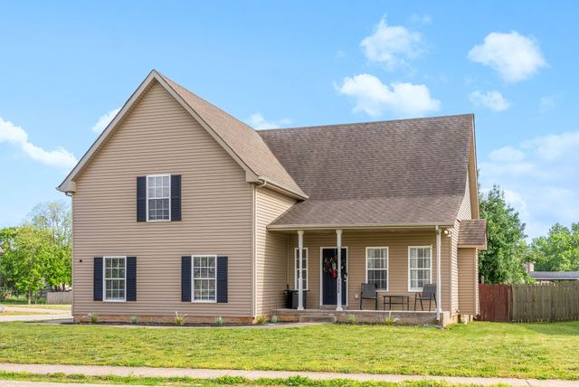 3426 Foxrun Ln, Clarksville, TN 37042