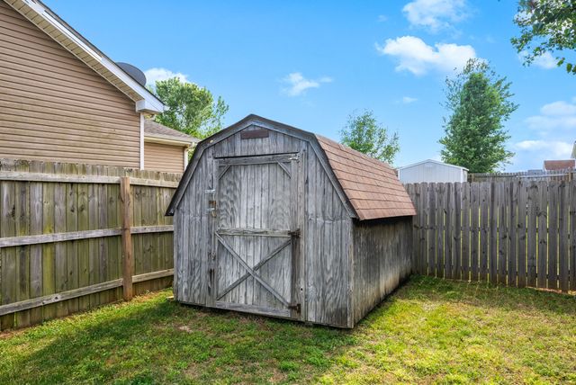 3426 Foxrun Ln, Clarksville, TN 37042