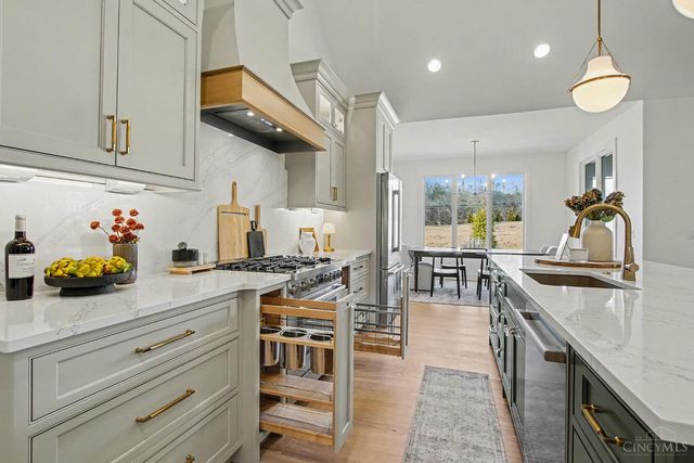 6956 Shadow Ridge Road, Anderson Twp, OH 45230