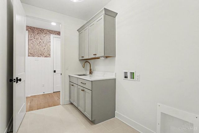 6956 Shadow Ridge Road, Anderson Twp, OH 45230