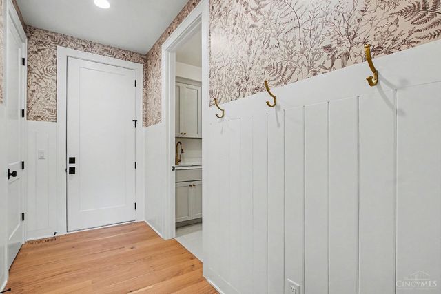 6956 Shadow Ridge Road, Anderson Twp, OH 45230