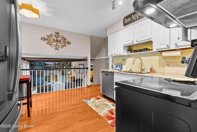 404 Timberlake Trail, Louisville, KY 40245