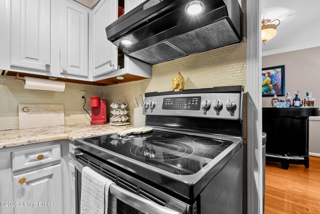 404 Timberlake Trail, Louisville, KY 40245