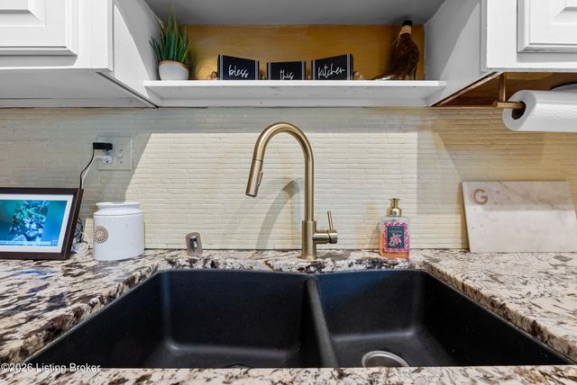 404 Timberlake Trail, Louisville, KY 40245