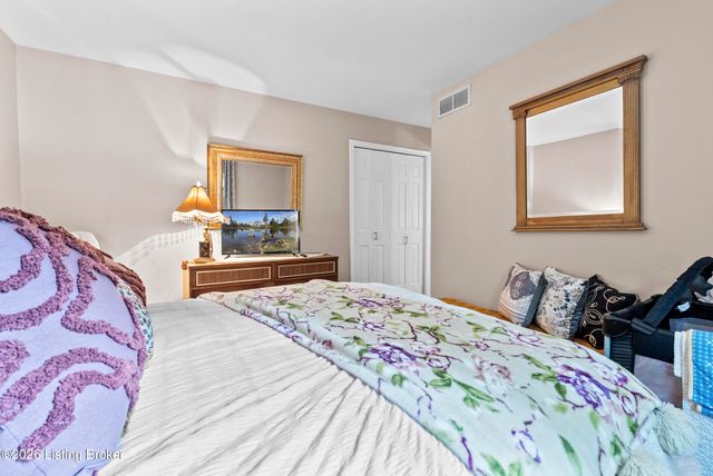 404 Timberlake Trail, Louisville, KY 40245