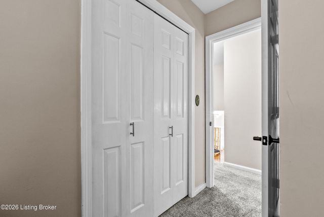 404 Timberlake Trail, Louisville, KY 40245